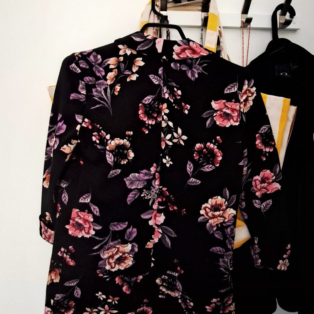 Floral pattern jacket - Picture 2 of 2